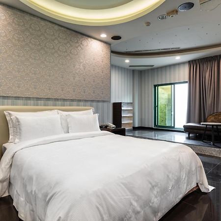 Ohya Chain Boutique Motel-Синьин Экстерьер фото