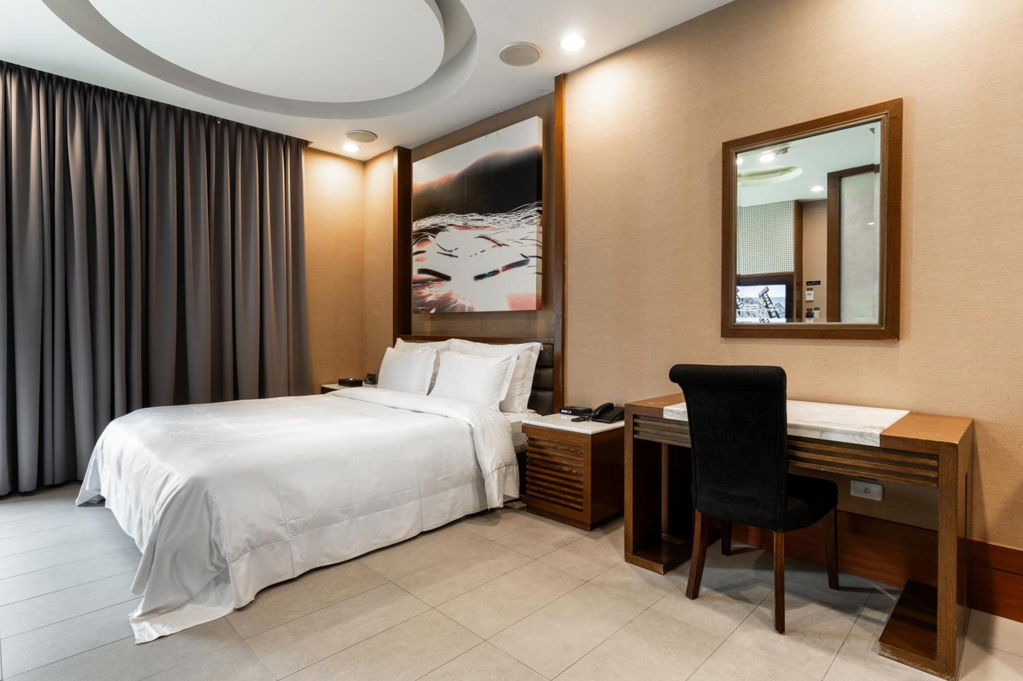 Ohya Chain Boutique Motel-Синьин Экстерьер фото